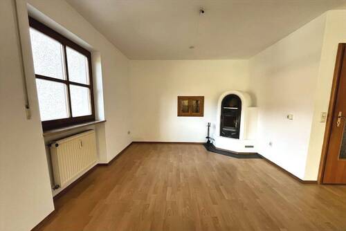 Ess-/Wohnzimmer mit Kamin im EG - 