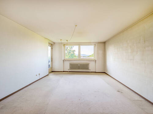 Wohnzimmer Ansicht 1 - 2 Zimmer Etagenwohnung zum Kaufen in Ettlingen