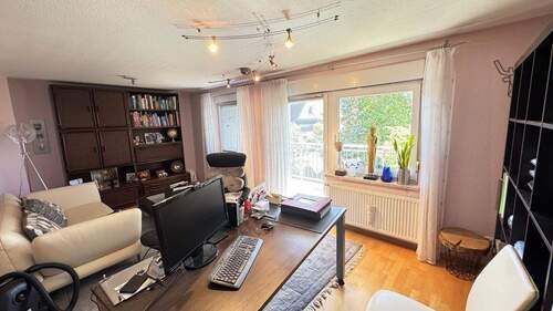 Zimmer 1 OG, Büro mit Balkon - 