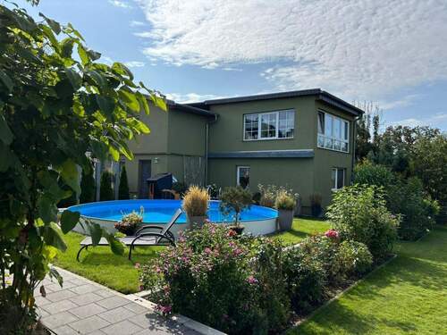 Hinterhaus , großer Pool - 