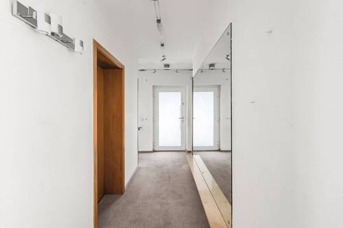 Eingangsbereich / Garderobe - 