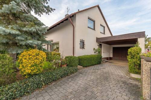 Hausansicht - Tolles Architektenhaus mit viel Platz in schöner Lage von Fürth (Stadeln)