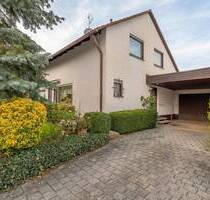 Tolles Architektenhaus mit viel Platz in schöner Lage von Fürth (Stadeln)