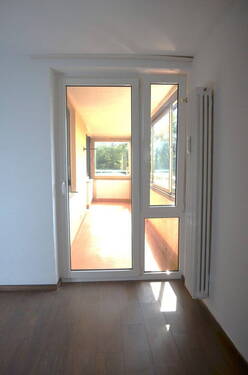 zweiter Zugang zum Balkon - 