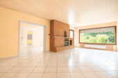 Wohnbereich mit Kamin im EG - 