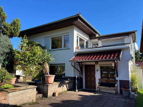 02 - Bild Haupthaus.jpeg - 6 Zimmer Einfamilienhaus zum Kaufen in Tambach-Dietharz