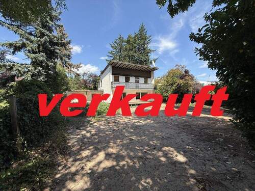 Verkauft - VERKAUFT: Sanierungsbedürftiges Einfamilienaus auf Traumgrundstück in Schoppershof