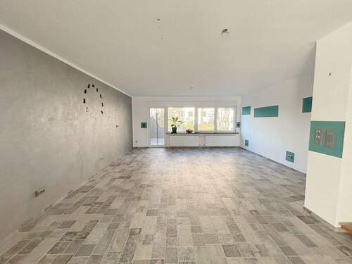 Küche und Essbereich - 6 Zimmer Reihenmittelhaus zum Kaufen in Konz