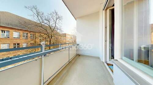 großer Balkon - 