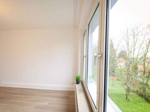 Vorsatzrollläden möglich - 