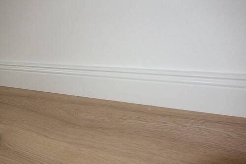 Detail: Parkett+HHer Fußleiste - 