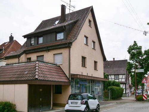 Außenansicht, Garage/Terrasse - 5 Zimmer Einfamilienhaus in Schönaich