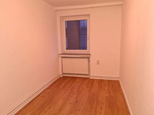 RU 38 1.OG 4 ZKB 81 m² (1).jpeg - 4 Zimmer Etagenwohnung zur Miete in Bremerhaven