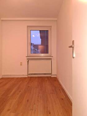 RU 38 1.OG 4 ZKB 81 m² (3).jpeg - Etagenwohnung mit 81,00 m&sup2; in Bremerhaven zur Miete