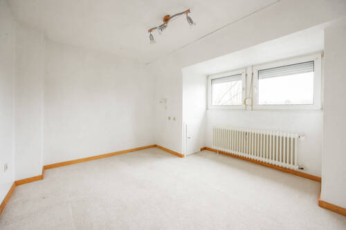 Zweites Schlafzimmer mit Blick auf die ländliche Umgebung - 