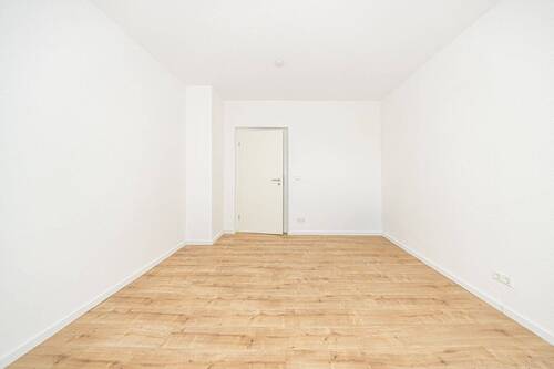 Wohnzimmer - Etagenwohnung mit 68,20 m&sup2; in Borna zur Miete