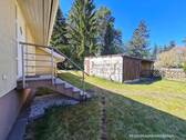 Hauseingang und Nebengelasse - 
