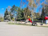 Spielplatz in ca. 350 m Entfernung - 