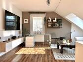 Wohnzimmer - 2 Zimmer Etagenwohnung zum Kaufen in Augsburg