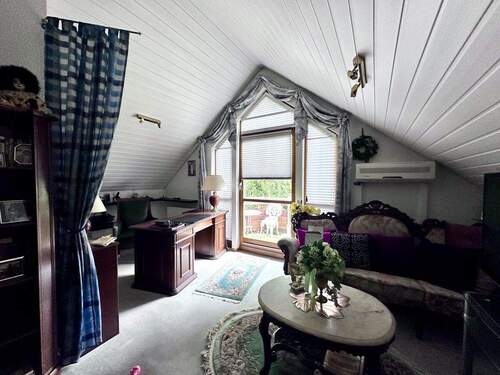 DG - Galeriezimmer und Balkon - 