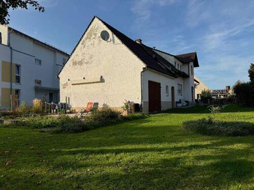 Bild... - 7 Zimmer Mehrfamilienhaus, Wohnhaus in Nordendorf