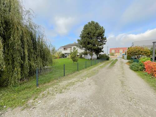 Einfahrt - Grundstück in Hallbergmoos zum Kaufen