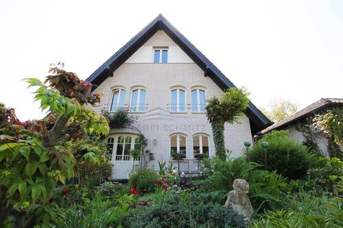 Einganngsbereich-Vorgarten II - 