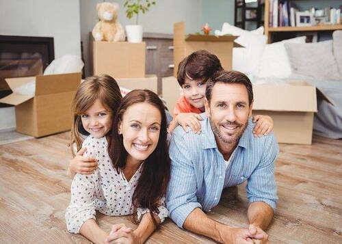 Familienwohnung - 4 Zimmer Etagenwohnung zur Miete in Oschersleben