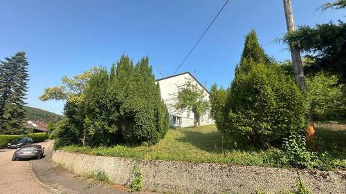 Bild 3 - 9 Zimmer Mehrfamilienhaus, Wohnhaus in Ostelsheim