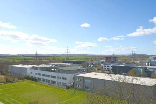 Balkonblick - Etagenwohnung mit 80,00 m&sup2; in Ostfildern zum Kaufen