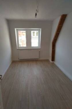 Zimmer 3 - 