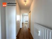 Flur mit Einbauschrank - 