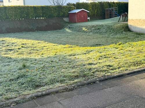 54ad216d-b303-4113-9beb-fba5c5ed0d4a.JPG - Attraktives Baugrundstück für Doppelhaushälfte – Kenzingen-Hecklingen