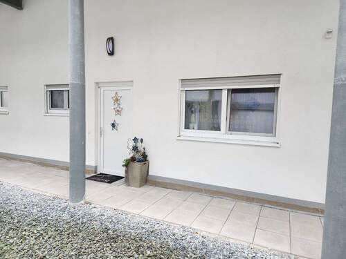 Wohnungseingang - 3 Zimmer Etagenwohnung zum Kaufen in Forchheim