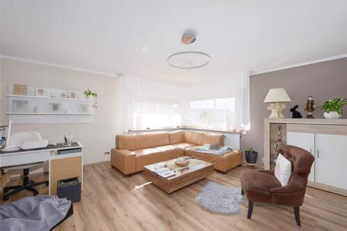 Wohnzimmer EG 21 - Mehrfamilienhaus, Wohnhaus mit 398,00 m&sup2; in Eisingen zum Kaufen