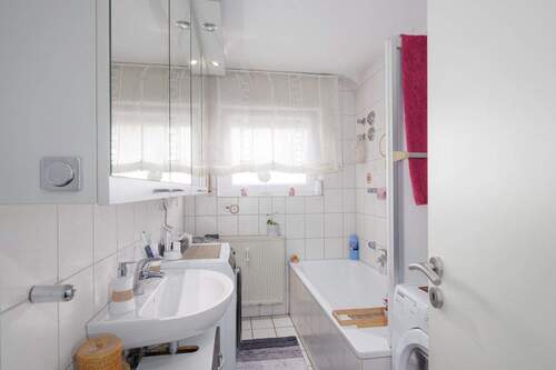 Badezimmer EG 21 - 