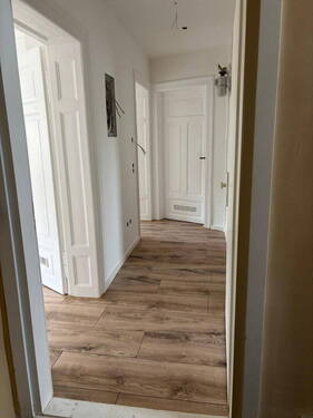 Eingangsbereich - Modernisierte 2-Zimmer-Wohnung mit Einbauküche in Nürnberg