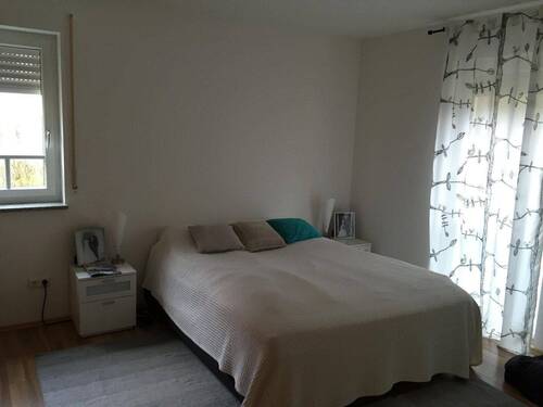Schlafzimmer1 - 