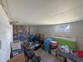 Kellerraum mit Fenster - 