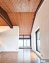 Blick zur Terrasse hinter Garage - 