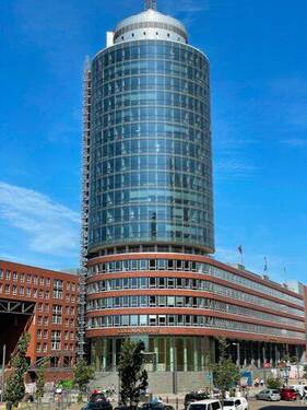 Columbushaus im Herzen der Hafencity und vis-a-vis der Elbphilha - 