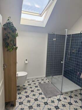 Vollbad oben mit Fußbodenheizu - 