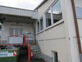 Haupteingang mit Laderampe - Halle in Crailsheim