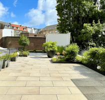 Exklusive Maisonette mit 100 m² Terrasse, Einbauküche, Stellplätzen und Balkon nahe Königsallee - Düsseldorf Friedrichstadt