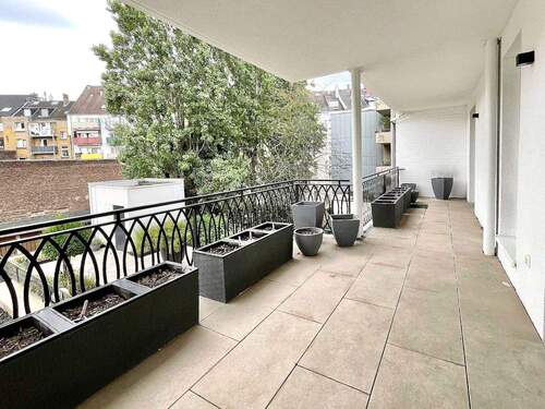 Balkon obere Ebene - 