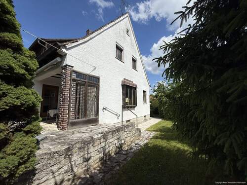 Osten - Einfamilienhaus mit 146,00 m&sup2; in Höchstadt a.d.Aisch zum Kaufen