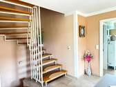15-Treppe im EG zum DG (und KG) - 