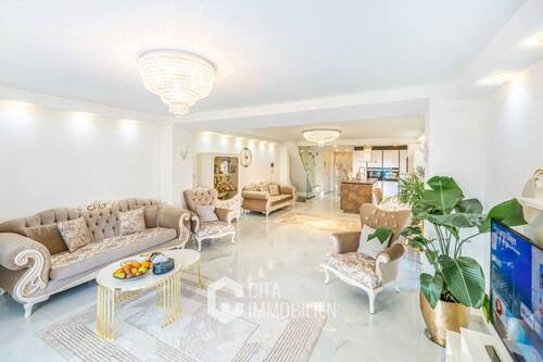 Wohnzimmer - 4 Zimmer Reihenendhaus zum Kaufen in Frankfurt am Main