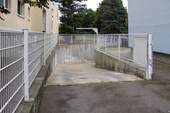 Tiefgaragenzufahrt - 