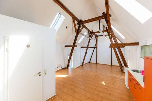 Zimmer - 4 Zimmer Büro zur Miete in Bischofsheim